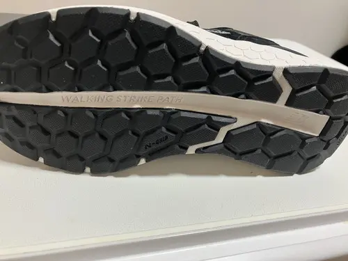 ニューバランス880 底